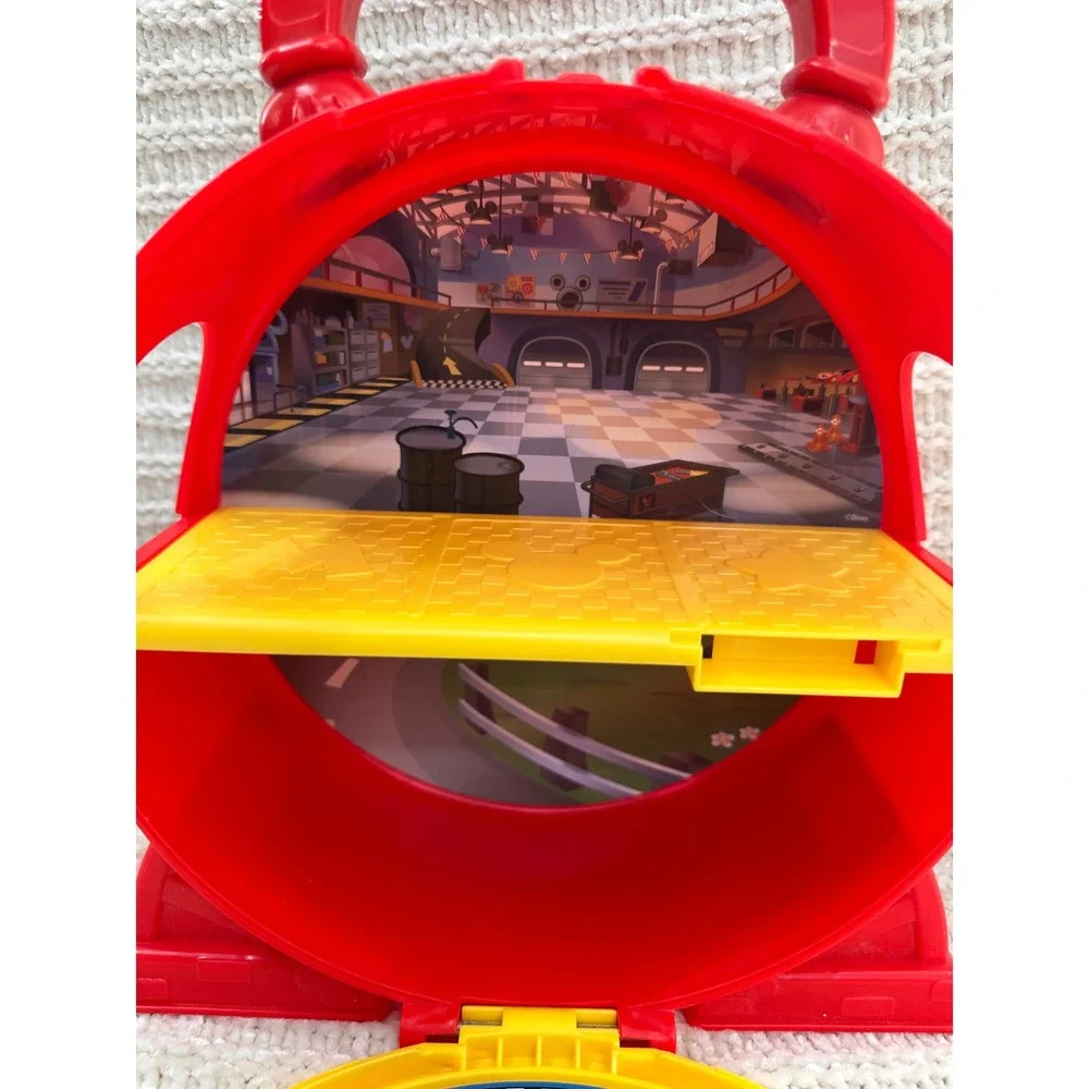 Disney Junior Mickey Roadster Racers Stow N Go Garage Playset Mickey Donald Cars